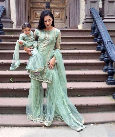 25 Coolest Matching Outfits For Pakistani Mother Daughter Part 2 Mom