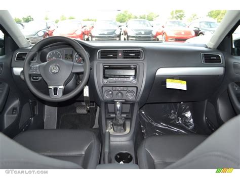 2014 Volkswagen Jetta Se Sedan Titan Black Dashboard Photo 84475052