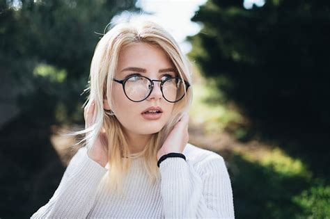 Women Model Blonde Glasses Women With Glasses Looking Away Dyed