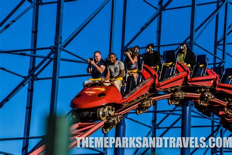 Superman Ride Of Steel Virtual Reality Coaster At Six Flags America Review Theme Parks And