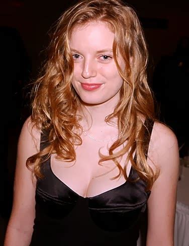 Hot Sexy Sarah Polley Bikini Pics