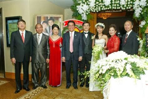 Báo Động Gia đình Phó Thủ Tướng Nguyễn Xuân Phúc đã Nhận Bao Nhiêu Cổ Phiếu Cổ Phần Của đại