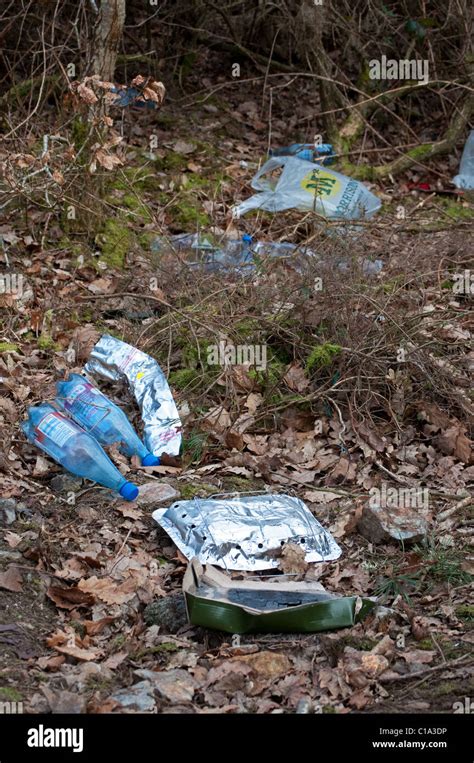 Litter Left After A Picnic In The Countryside Uk Stock Photo Alamy