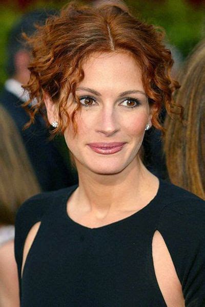 julia roberts curly red hair in 2020 with images julia roberts hair