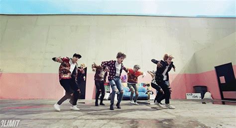 Bts Awesome Group Dance 
