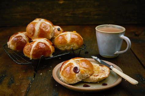 Why Hot Cross Buns Should Be Homemade Jamie Oliver