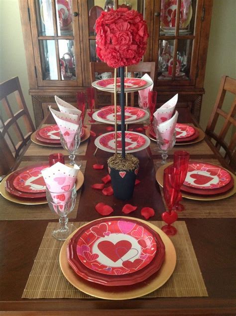 Decoration Marvelous Red Paper Flower Round Pink Heart Pattern Plate R Valentine Day Table