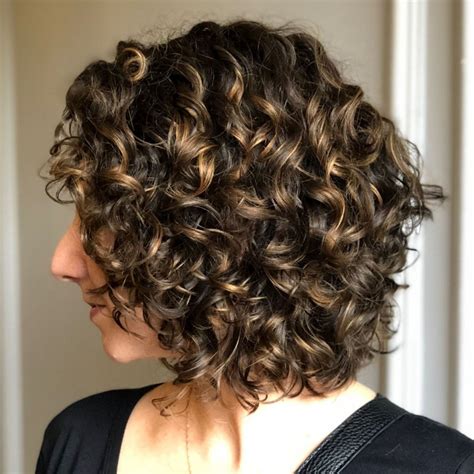 65 Different Versions Of Curly Bob Hairstyle Bob Hairstyles Curly