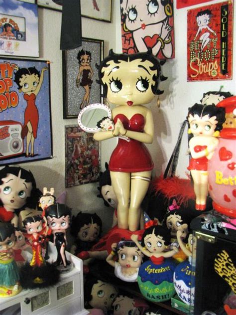 Betty Oop In 2020 Betty Boop Boop Mickey Mouse