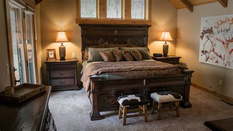 Western bedroom décor at sheplers.com: A Western-Inspired Home in Black Butte - Traditional ...
