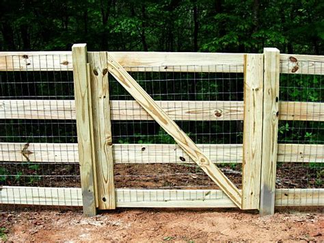 3 Or 4 Board Post And Rail Fence Fence Gate Design Backyard Fences