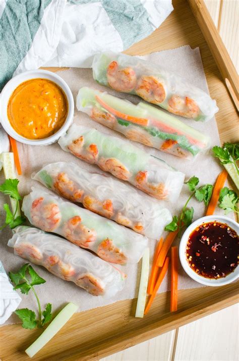 Thai spring rolls made with ground pork, matchstick cut carrots, sliced cabbage and it's funny how sometimes you never think to make something at home that you love to order when eating out, like thai spring rolls. Vietnamese Healthy Spring Rolls | Watch What U Eat