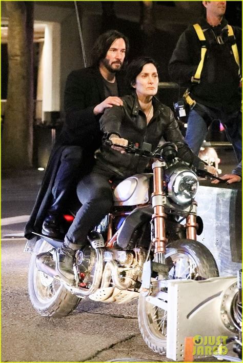 Keanu Reeves And Carrie Anne Moss Film A Motorcycle Scene For The Matrix