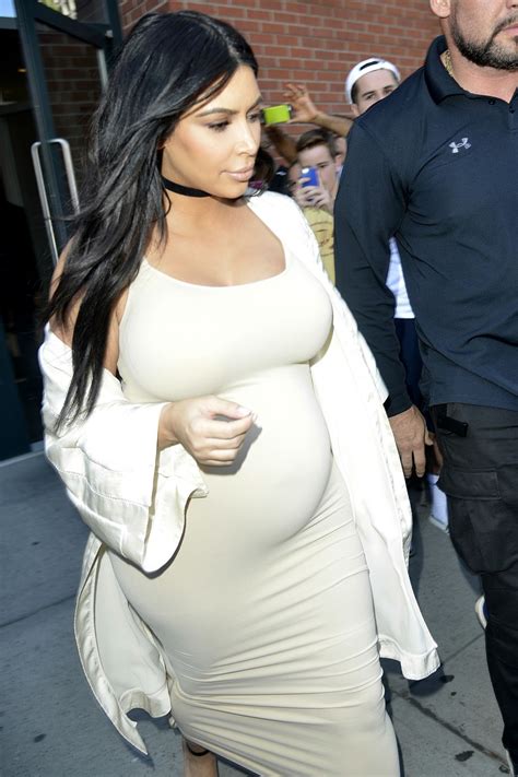 Pregnant Kim Kardashian Leaves Her Apartment In New York 09132015 Hawtcelebs