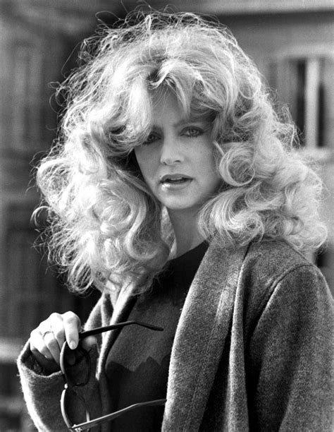 goldie hawn s hollywood evolution proves her life has always been well golden goldie hawn