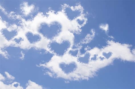 Pin By Ampm On Hearts Heart In Nature Clouds Sky Aesthetic