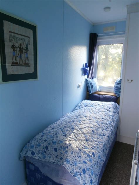 Single Beds For Small Men Bedroom Ideas Luxury Bedroom Furniture