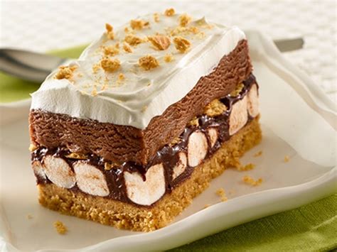 Homemade Smores Ice Cream Cake ~ Sbisadesign