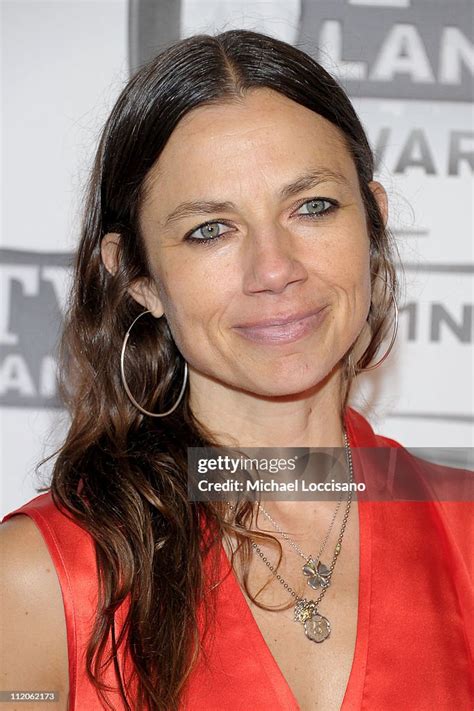 Actress Justine Bateman Attends The 9th Annual Tv Land Awards At The