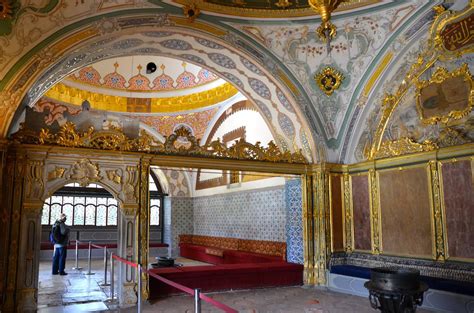 40 Incredible Inside View Pictures And Images Of Topkapi Palace