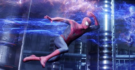 gwen stacy s death in the amazing spider man 2 popsugar entertainment