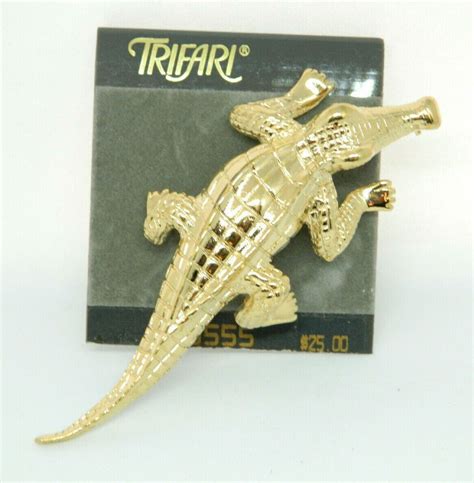 Trifari Vintage Crocodile Brooch Alligator Pin Golden Tone New Old Stock Ebay Brooch