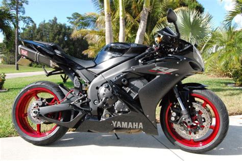 2005 Yamaha R1