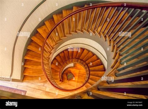 Spiral Stairway Wooden Hi Res Stock Photography And Images Alamy