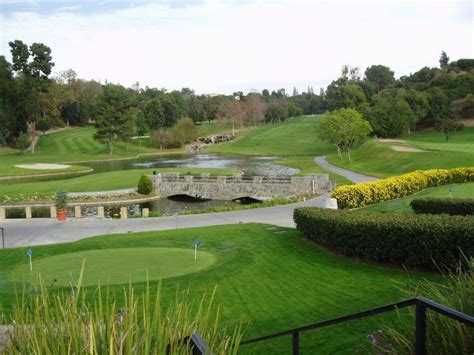 The golf course provides amenities such as lockers, changing rooms, and shower facilities. Friendly Hills Country Club, Whittier, California, Wedding ...