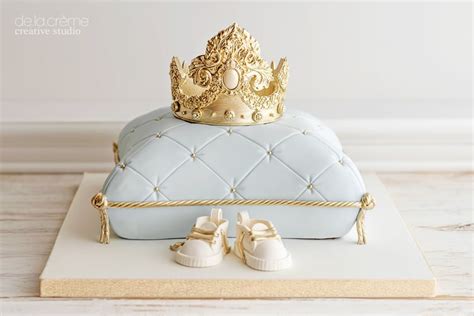 Enough about that, here is how i made the royal baby shower cake with a crown tutorial. Royal Prince Baby Shower Cake | POPSUGAR Family Photo 2