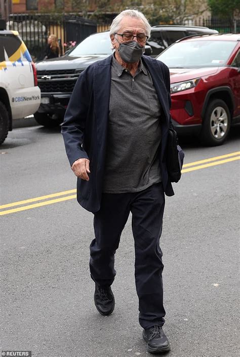 This Is Nonsense Grouchy Robert De Niro Can T Keep Silent In First Day Of Trial Brought By