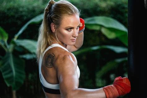 top 20 hottest female muay thai fighters 2024