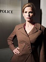 The Closer - Season 4 Promo | Kyra sedgwick, Beautiful suit, Major crimes