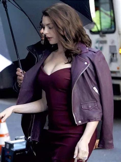 Anne Hathaway Oceans 8 Leather Jacket Bay Perfect