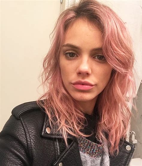 Laura neiva (born september 21, 1993) is a brazilian actress and model. Cabelo rosa: inspire-se na tendência que faz a cabeça das ...