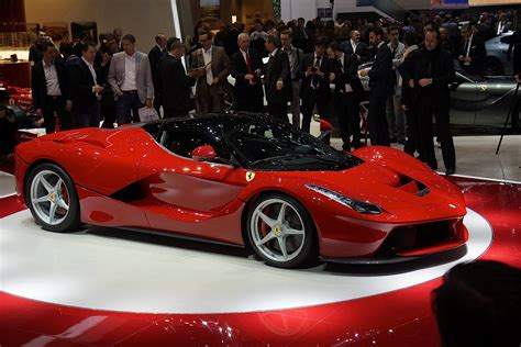 It was named after the company's founder in 2002 and capable of reaching speeds in excess of 355 km/h. 2013 LaFerrari: Ferrari Enzo Successor Revealed in Geneva