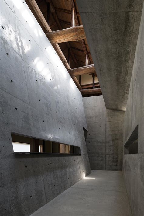 How Tadao Ando Designs With Light And Darkness Features Building Design