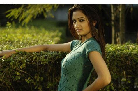 Bangladeshi Sexy Celebrity Model Mou Picture And Profile ~ Bikini Fantasy