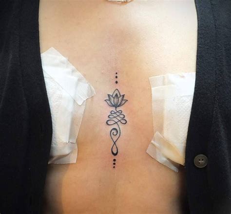 Resultado De Imagen Para Lotus Sternum Tattoo Unalome Tattoo Tattoos