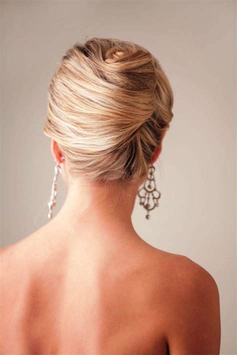 25 Amazing French Twist Updo Ideas To Try French Twist Hair Bun