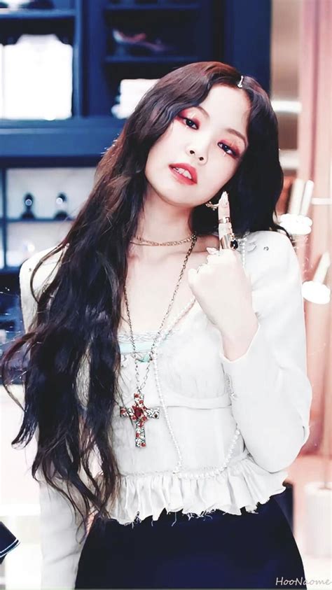 Starmometer held a worldwide vote for the most beautiful woman in the world for 2019 and members of blackpink ranked high in its final list. Who is the prettiest member of BlackPink? - Quora