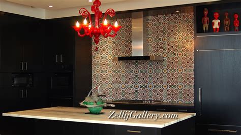 Moroccan Tile Kitchen Backsplash By Zellij Gallery Эклектичная кухня