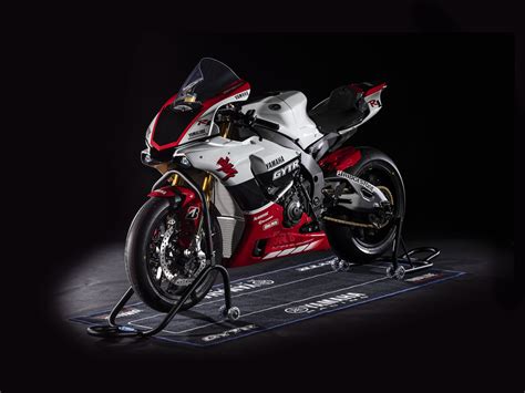 2019 Yamaha Yzf R1 Gytr Guide • Total Motorcycle
