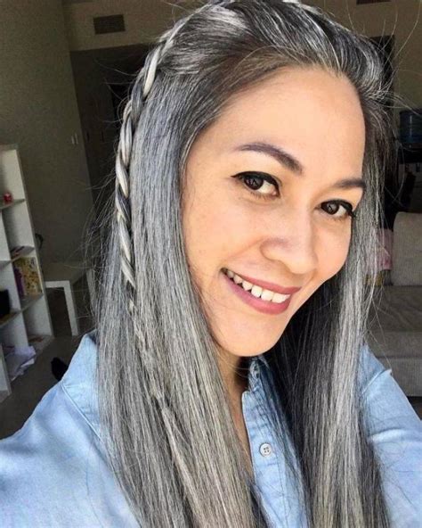 Women With Natural Gray Hair 50 Pics