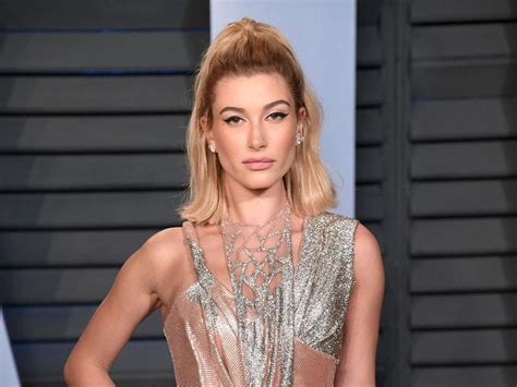 Hailey Baldwin Takes Reported Husband Justin Biebers Name On Instagram