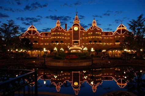 A Fairy Tale Pink Hotel In Disneyland Paris Spectacular Stays