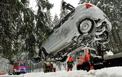 Snow Brings Germany To Near Standstill And Theyre Not Coping Any