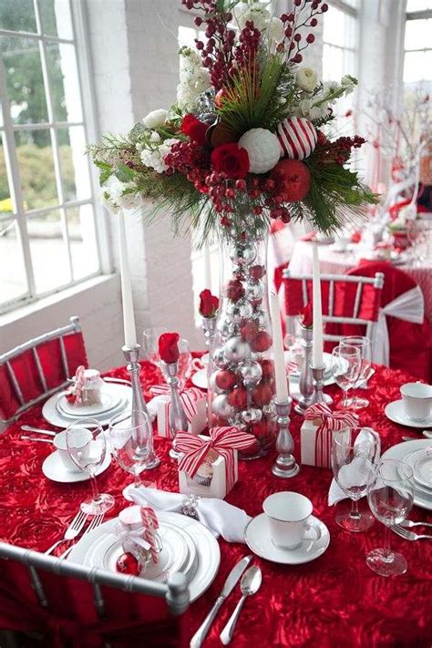 Traditionele Kersttafel Dekken Met Veel Rood Christmaholicnl