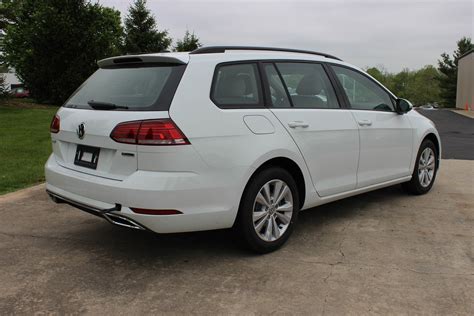 New 2019 Volkswagen Golf Sportwagen S Station Wagon In Colmar 19v1644