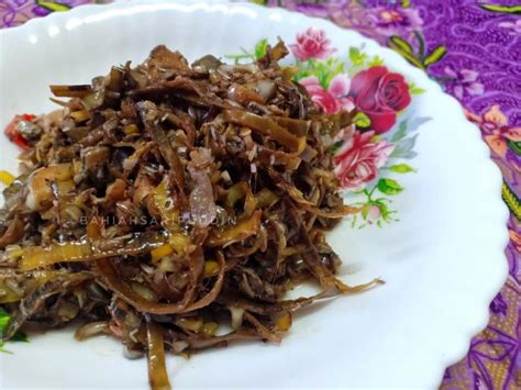 Hingga sekarang ini resep pisang goreng sangatlah bervariasi, tetapi ada salah satu yang paling fenomenal dan banyak diminati masyarakat yakni pisang goreng kremes. Resepi Jantung Pisang Goreng. Lepas Makan Masih Terkenang ...